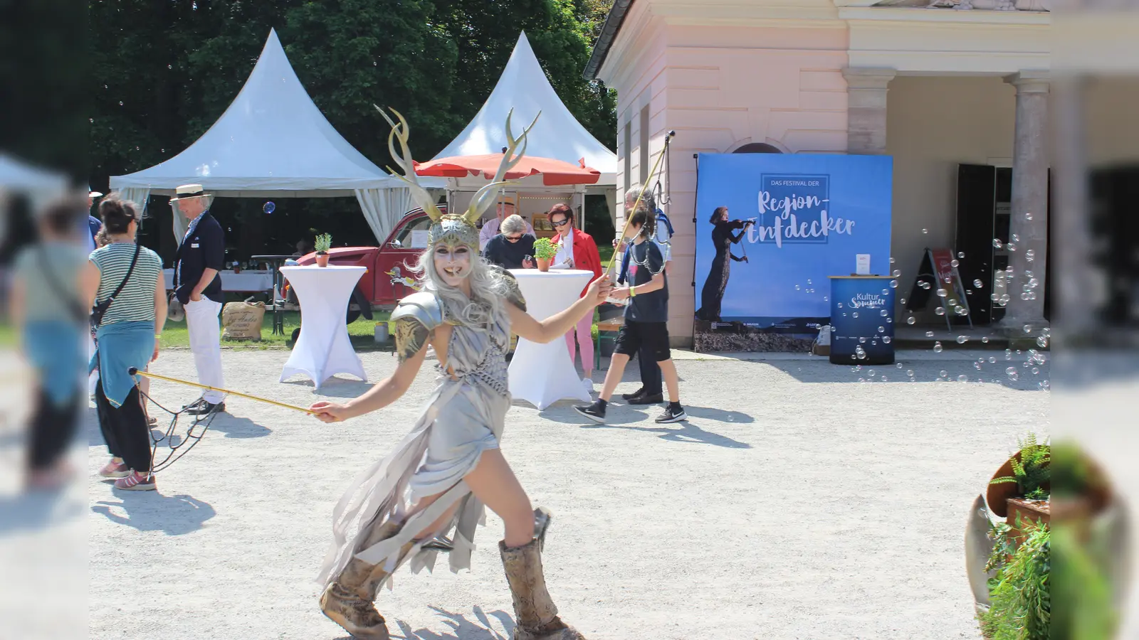 Das Eröffnungsfest „Aufgespielt” des Kultursommer Nordhessen fand am Pfingstsonntag am Schloss Wilhelmsthal statt. (Foto: Julia Sürder)